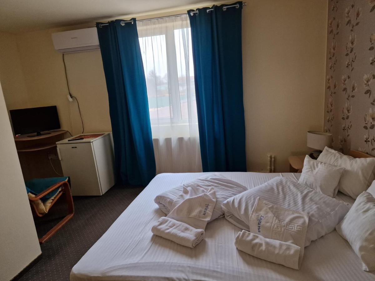 Motel Laguna Бейюш Экстерьер фото
